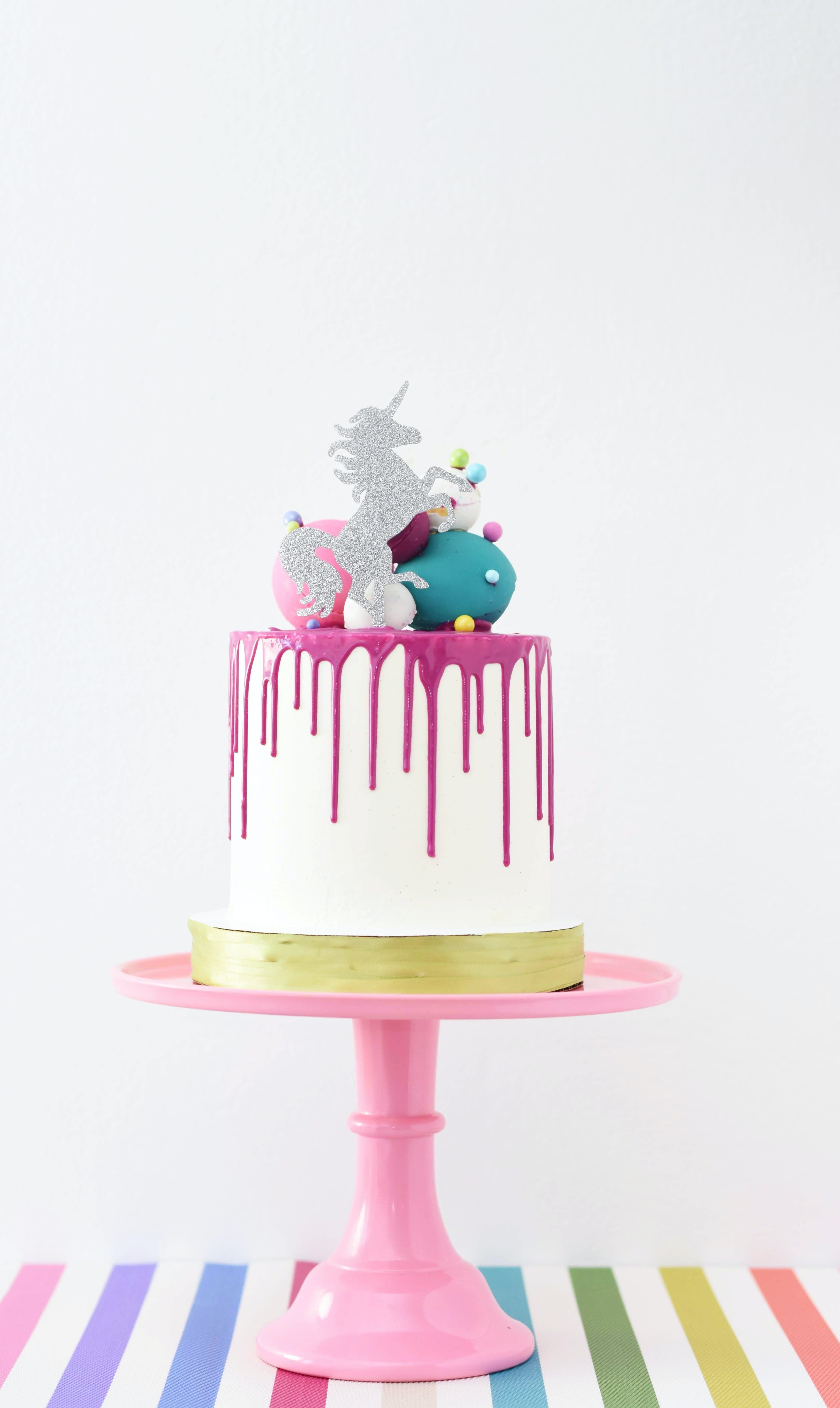 Pink_Drip_Cake.jpg