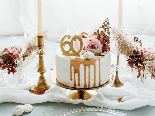 T-0440_Taart_Decoratie_PartyDeco_Taartkaarsje_Cijfer_60_Glitter_Goud_2_m.jpg